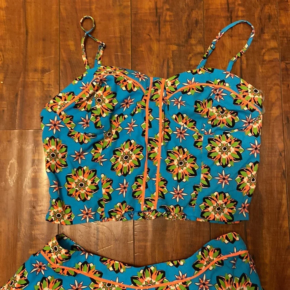 Flying Tomato Women’s Crop Top with Skirt Size L - Picture 3 of 8